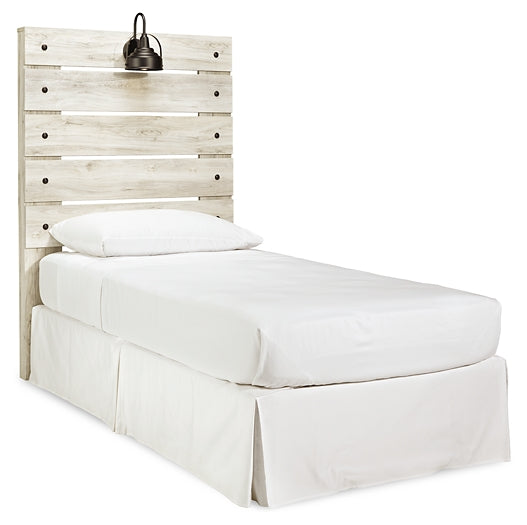 Cambeck  Panel Headboard With Mirrored Dresser And 2 Nightstands